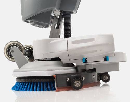 Autolaveuse accompagnante à batterie, BOMA I-MOP XL