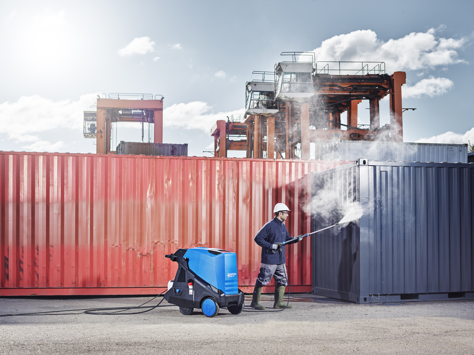 matériel de nettoyage à Saint-Nazaire (44)