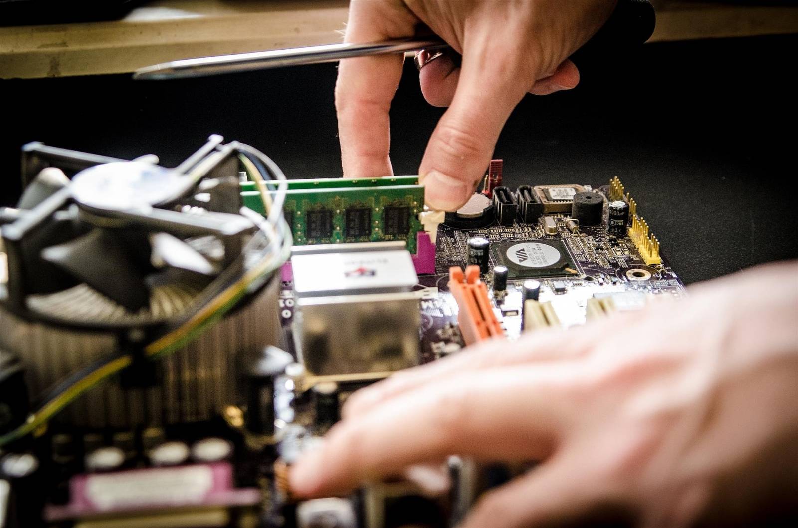 Réparation de matériel de nettoyage professionnel à Paris (75)